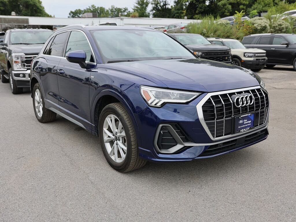 2025 AUDI Q3