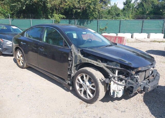 2013 NISSAN Maxima