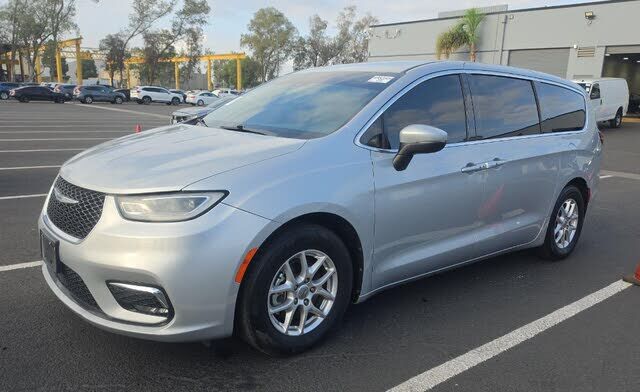 2023 CHRYSLER Pacifica