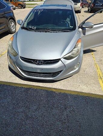 2011 HYUNDAI Elantra