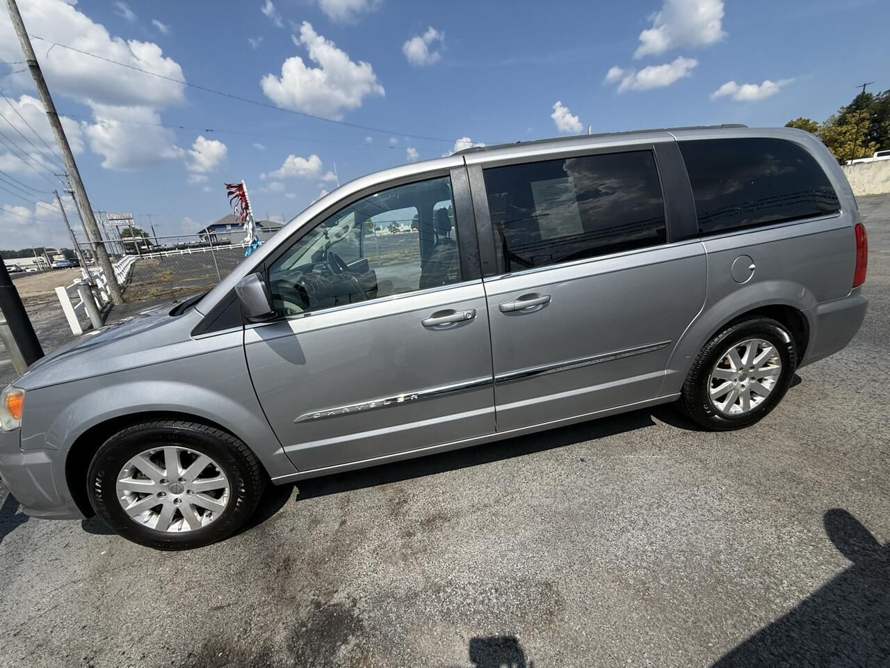 2013 CHRYSLER Town and Country