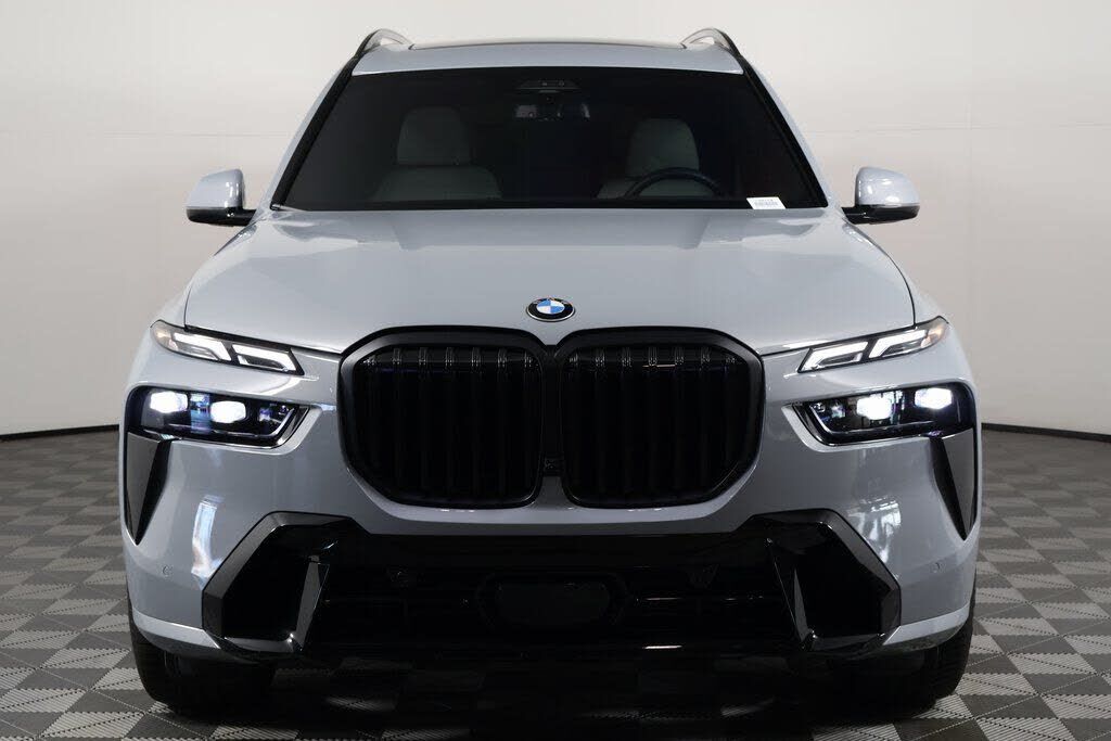 2024 BMW X7