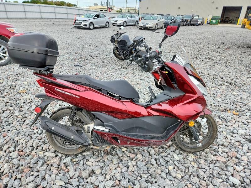 2016 HONDA PCX150