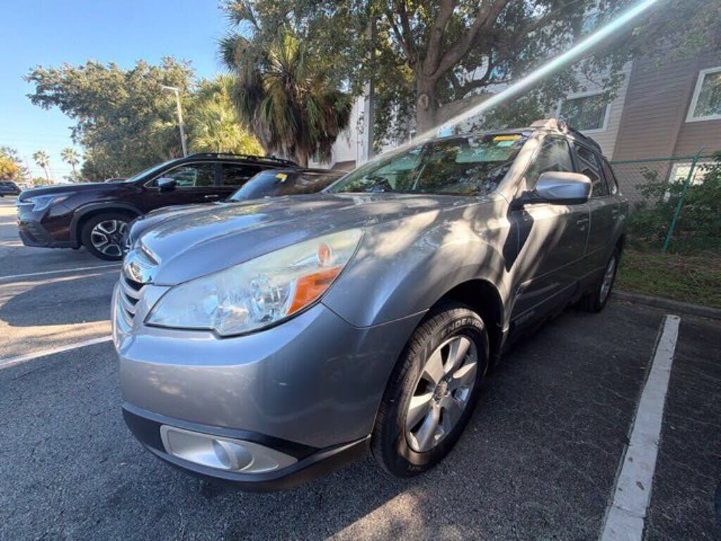 2011 SUBARU Outback