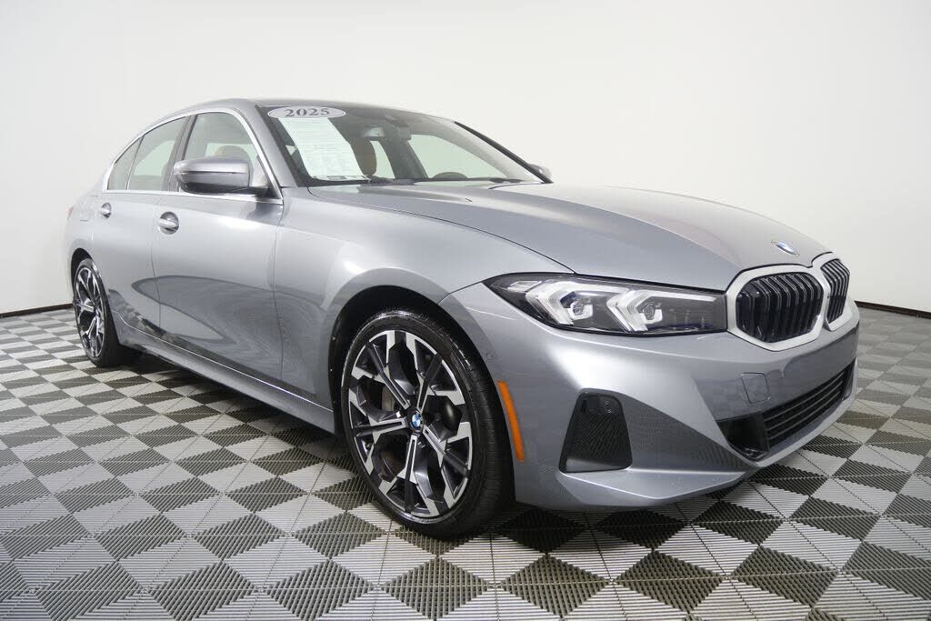 2025 BMW 330i