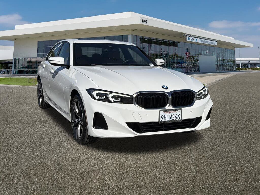 2023 BMW 330i