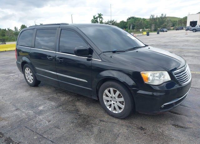 2011 CHRYSLER Town and Country