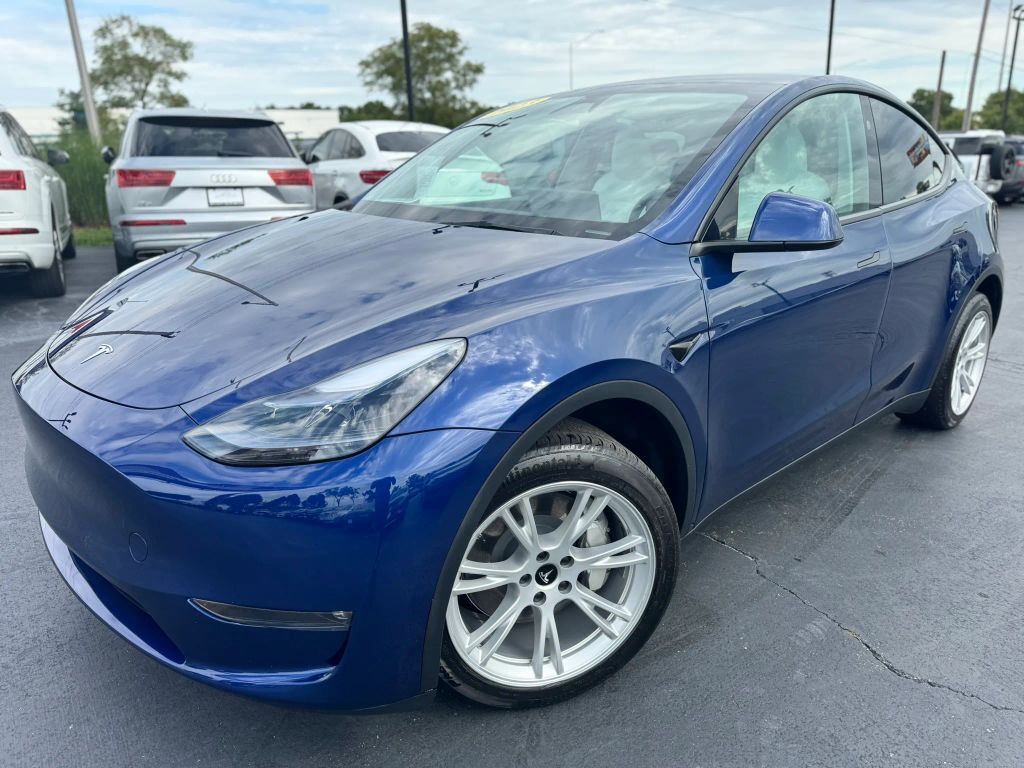 2023 TESLA Model Y