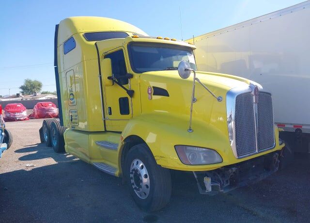 2013 KENWORTH T6 Series