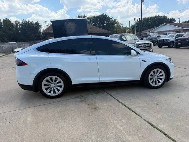 2018 TESLA Model X