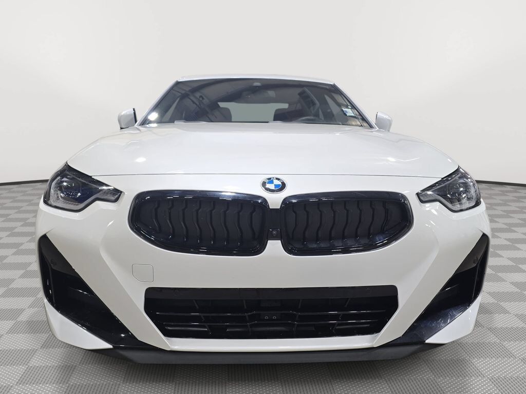 2024 BMW 230i