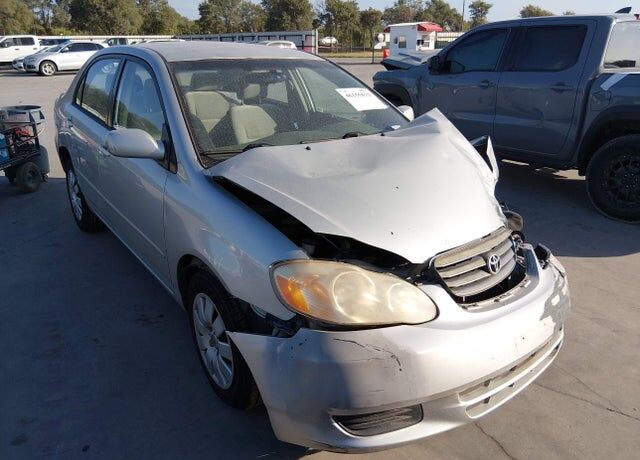 2004 TOYOTA Corolla