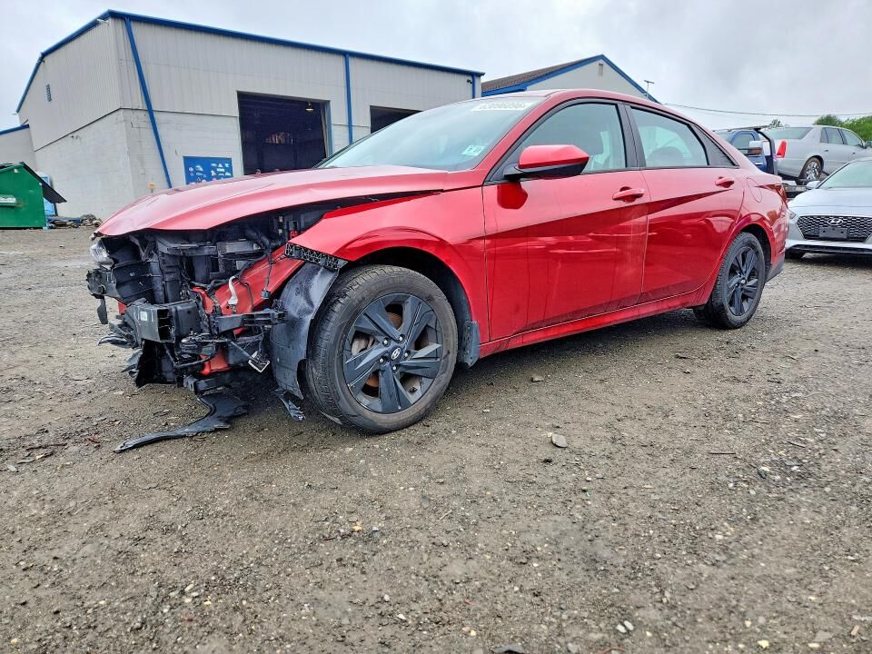 2022 HYUNDAI Elantra
