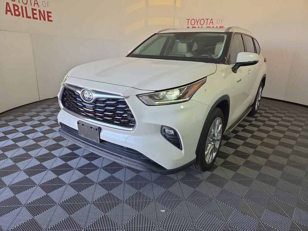 2020 TOYOTA Highlander