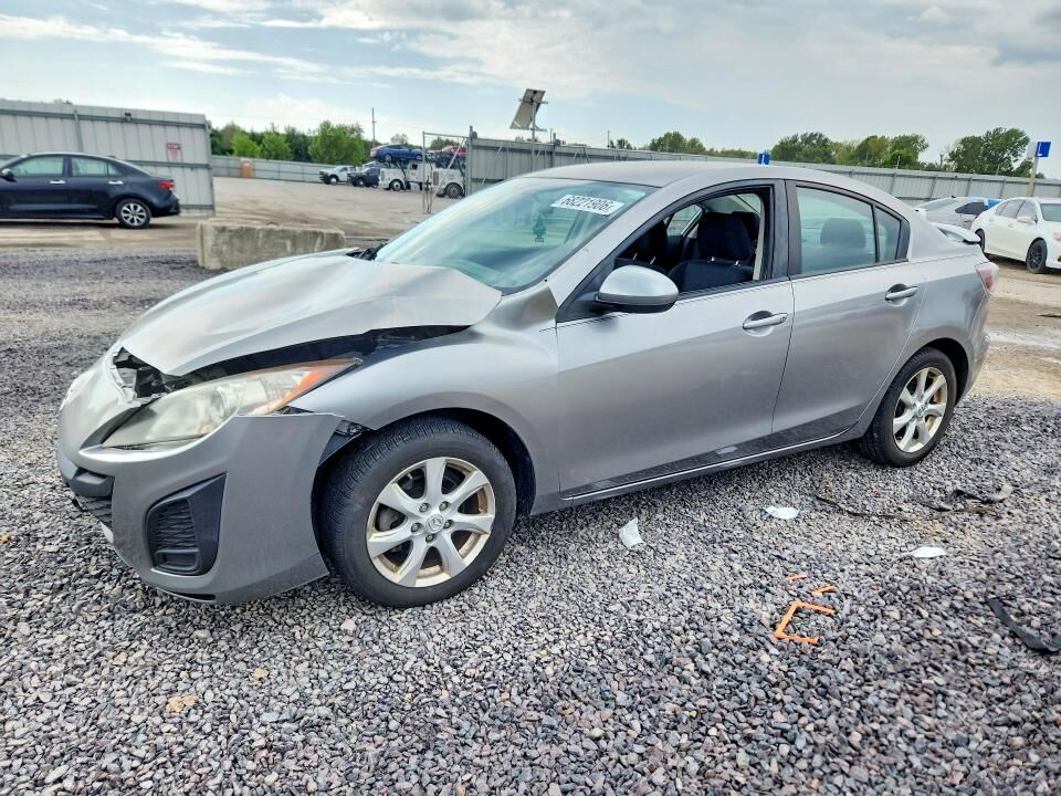 2010 MAZDA Mazda3