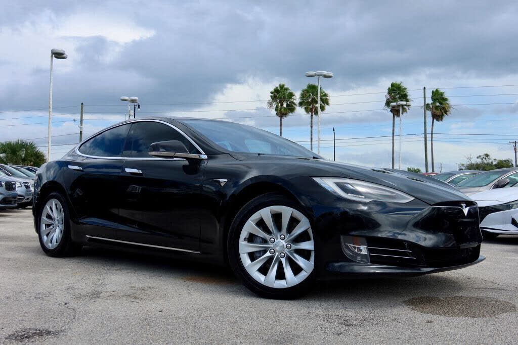 2020 TESLA Model S