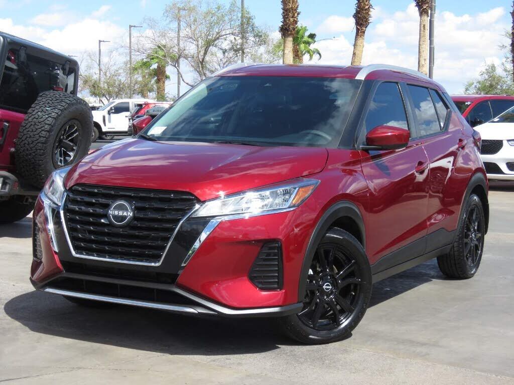 2022 NISSAN Kicks