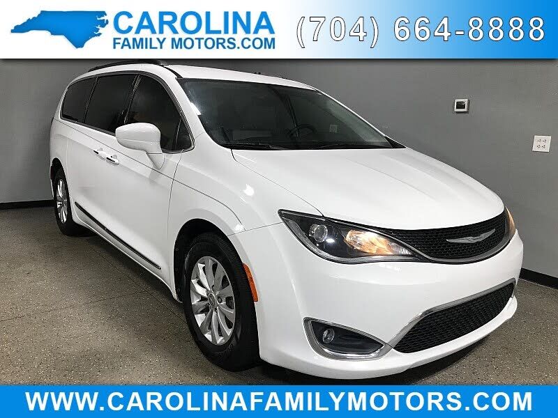 2017 CHRYSLER Pacifica