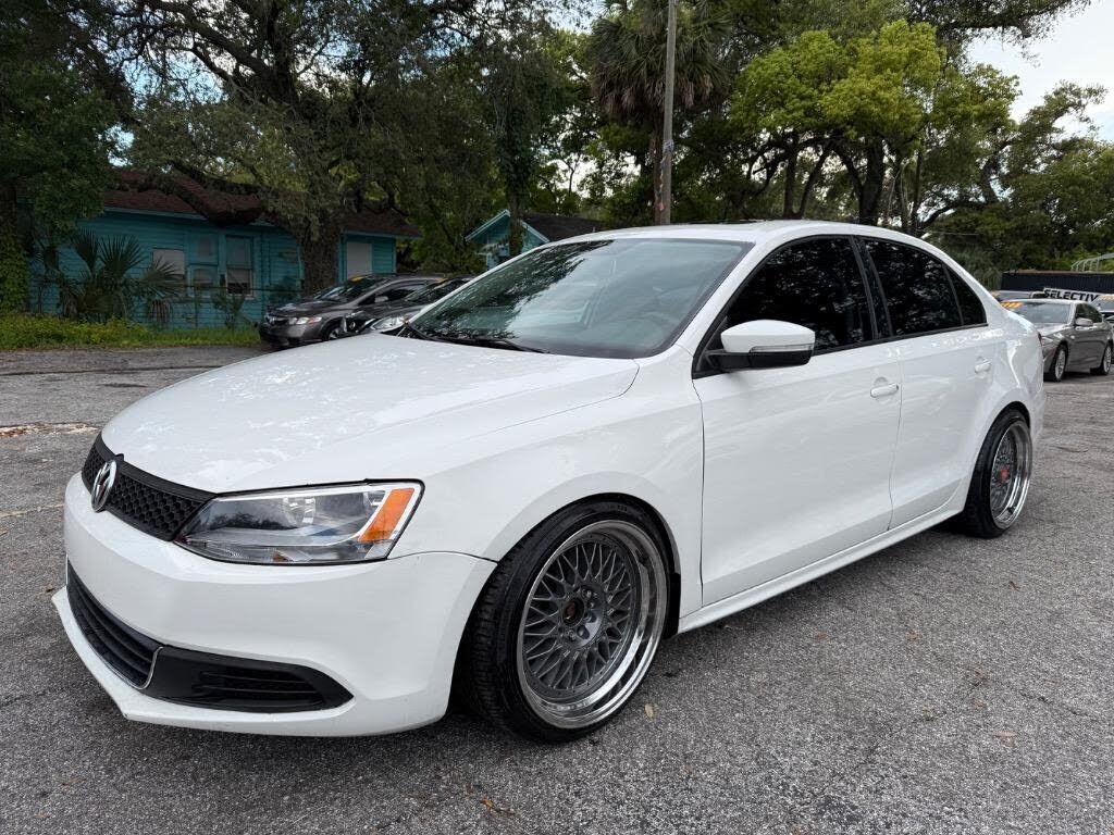 2012 VOLKSWAGEN Jetta