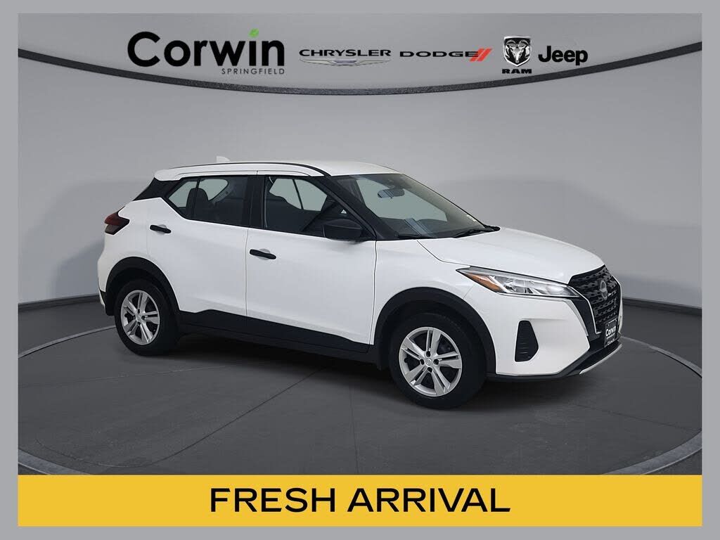 2025 NISSAN Kicks Play