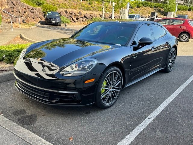 2018 PORSCHE Panamera