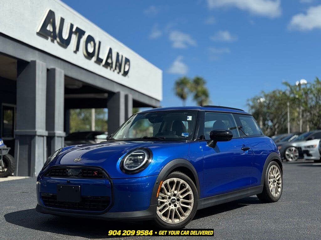 2025 MINI Hardtop
