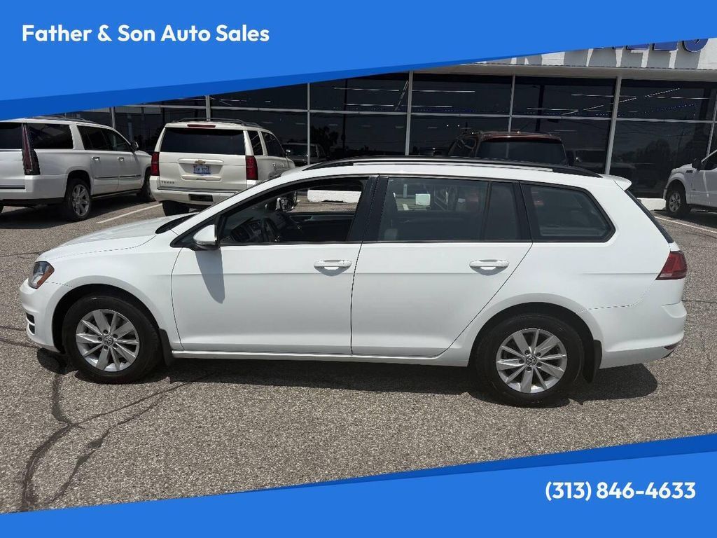 2016 VOLKSWAGEN Golf SportWagen
