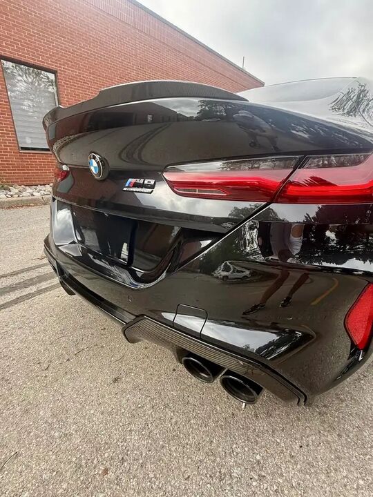 2021 BMW M8
