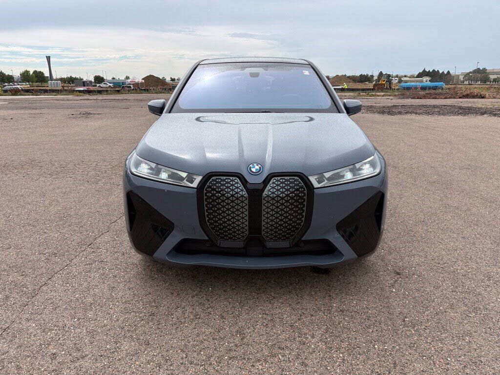 2024 BMW iX