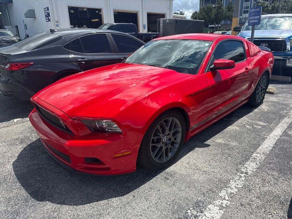2013 FORD Mustang