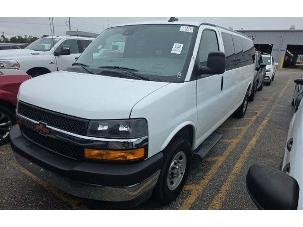 2025 CHEVROLET Express
