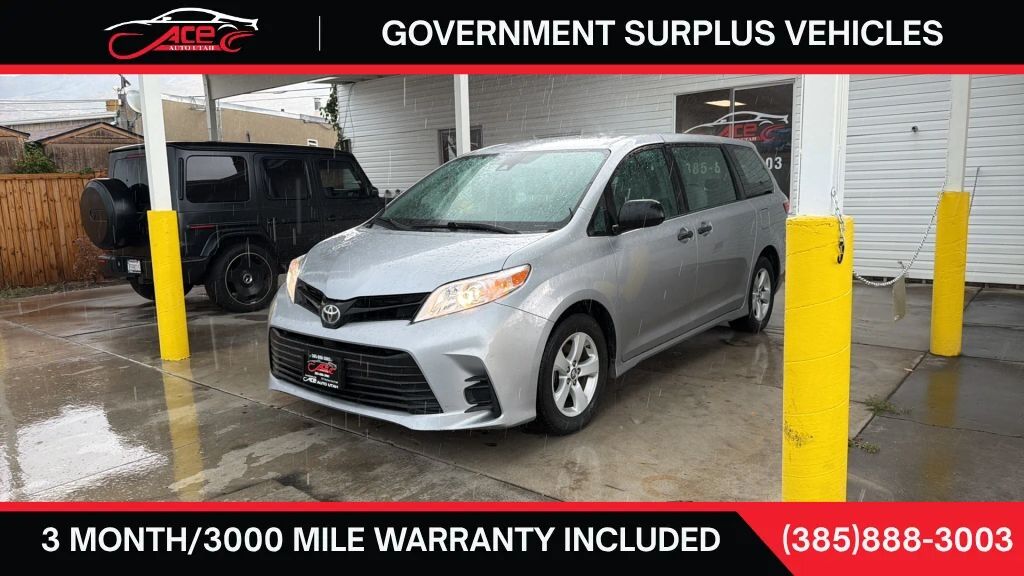 2018 TOYOTA Sienna