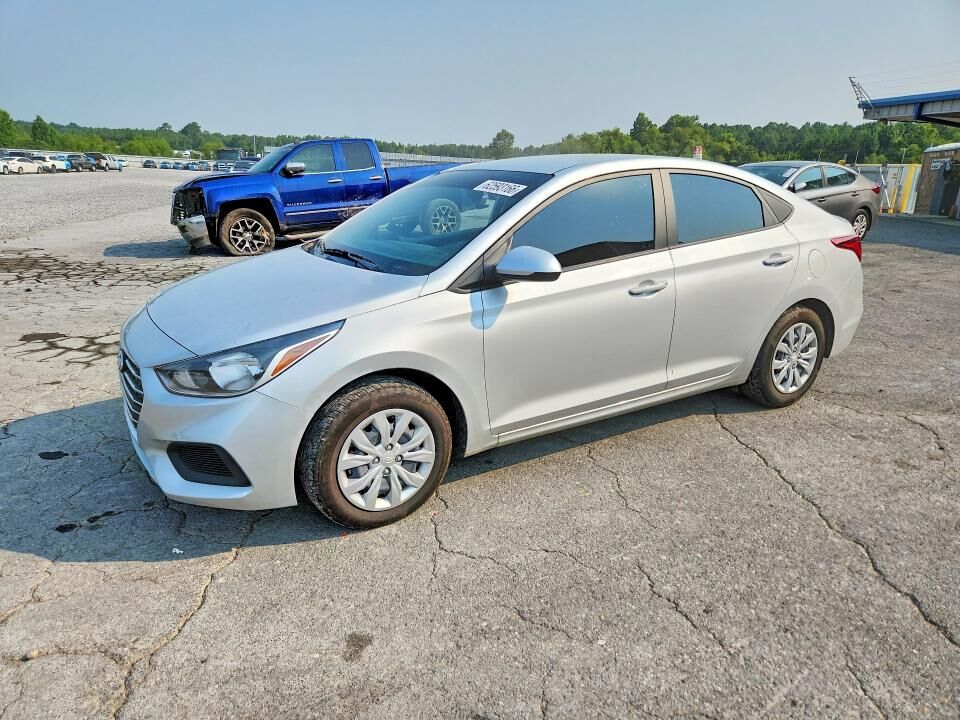 2022 HYUNDAI Accent