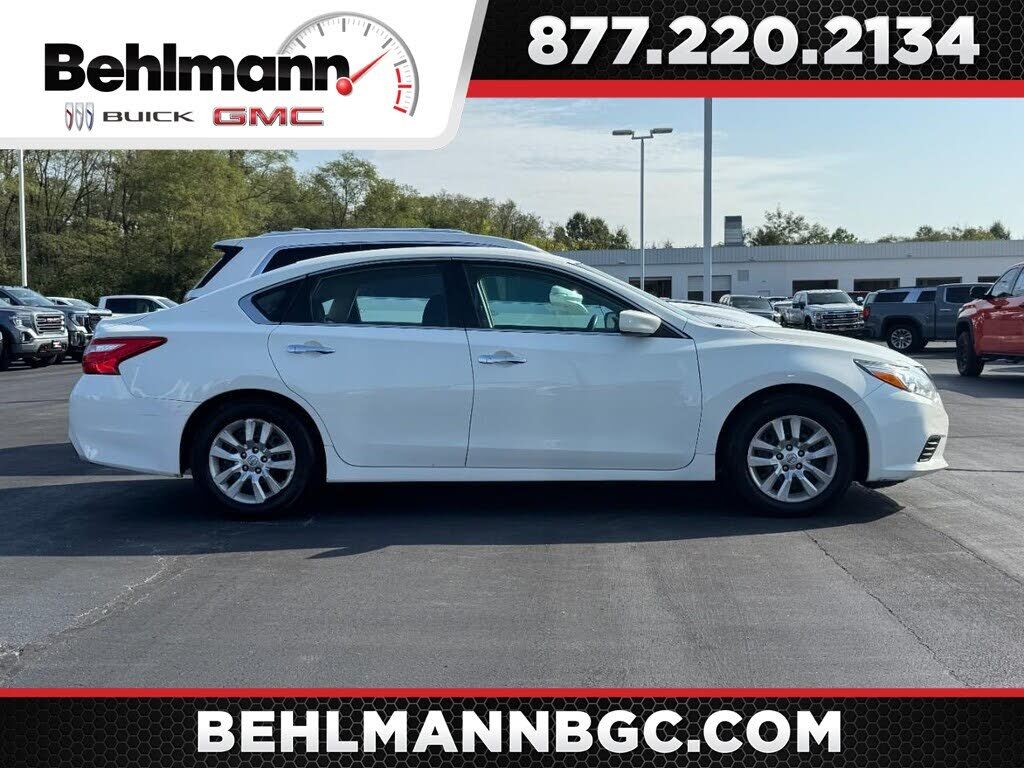 2017 NISSAN Altima