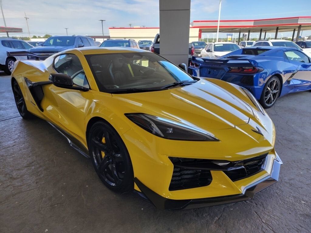2025 CHEVROLET Corvette