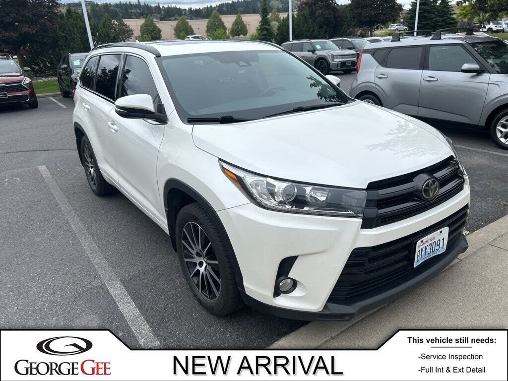2018 TOYOTA Highlander