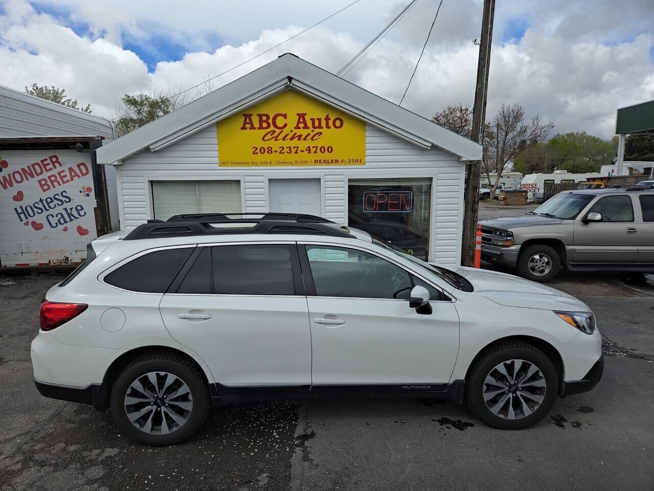 2017 SUBARU Outback