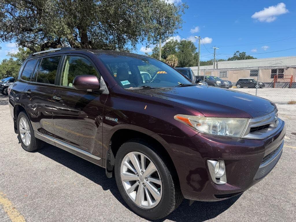 2013 TOYOTA Highlander