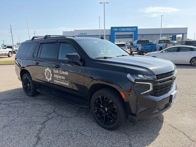 2023 CHEVROLET Suburban
