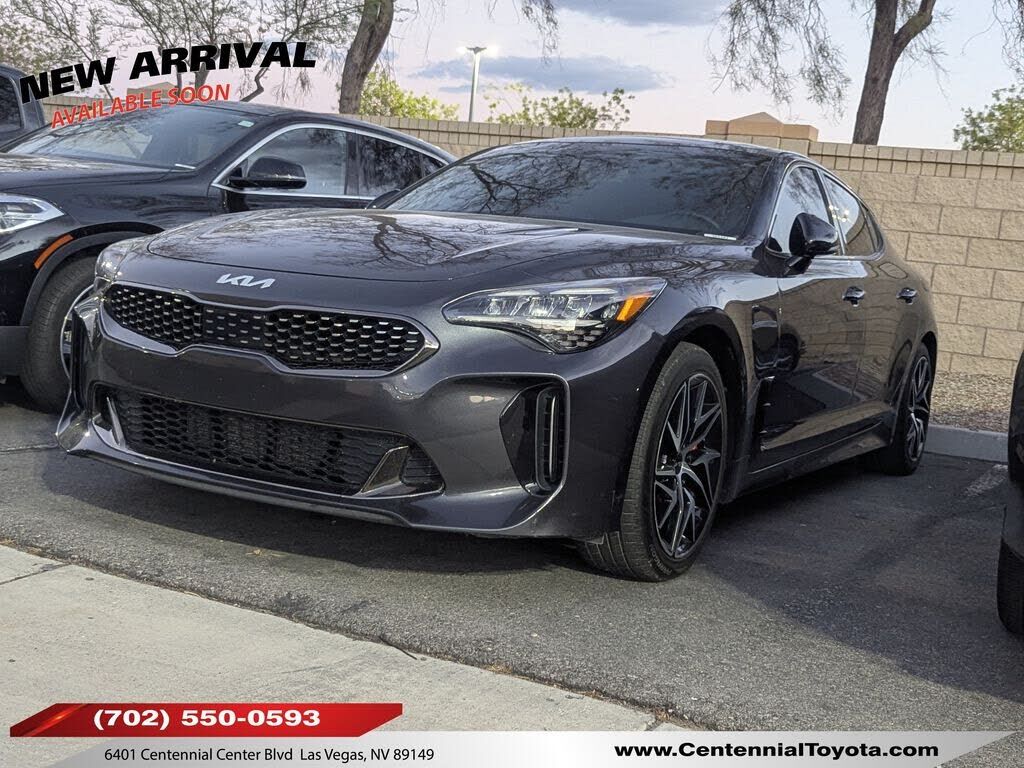 2023 KIA Stinger
