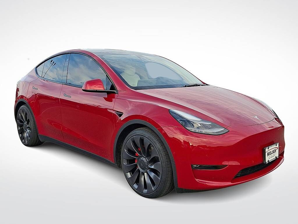 2022 TESLA Model Y