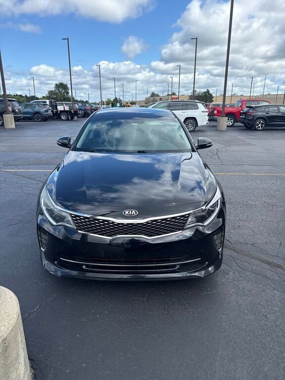 2018 KIA Optima