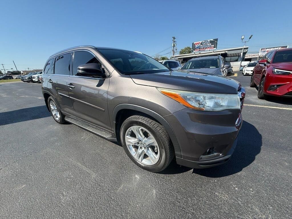2016 TOYOTA Highlander