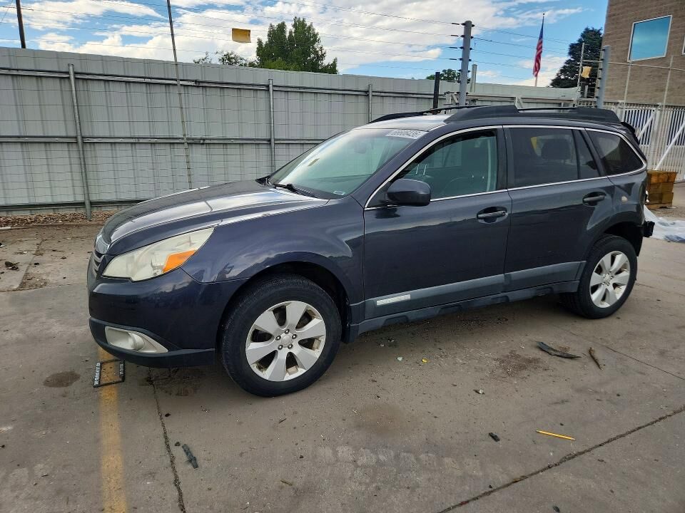2011 SUBARU Outback