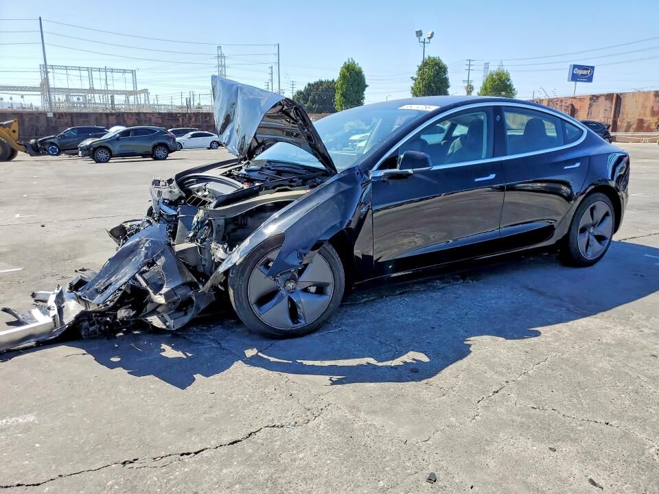 2018 TESLA Model 3