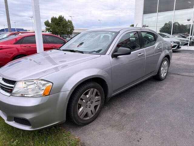 2013 DODGE Avenger