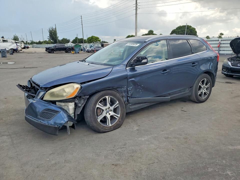 2011 VOLVO XC60