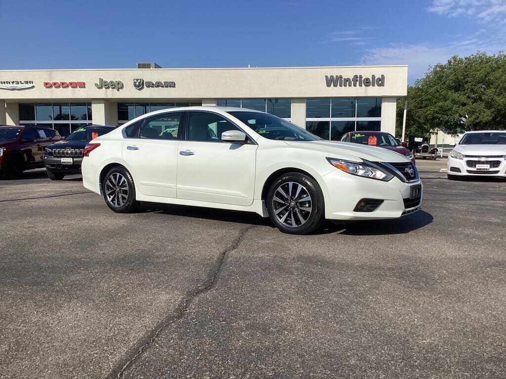 2016 NISSAN Altima