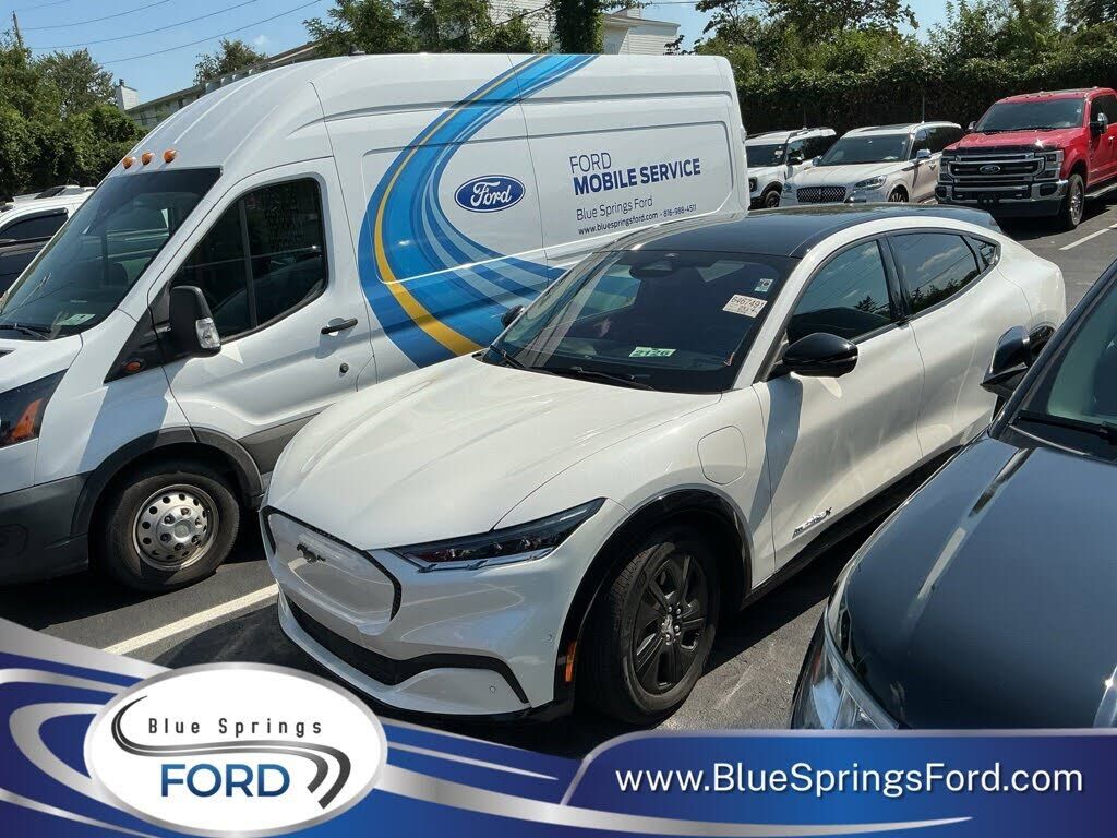 2021 FORD Mach-E