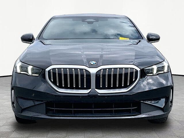 2025 BMW 530i